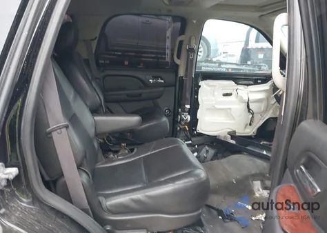 2013 Chevrolet Tahoe Ltz из США, поврежденный, VIN 1GNSCCE05DR117186